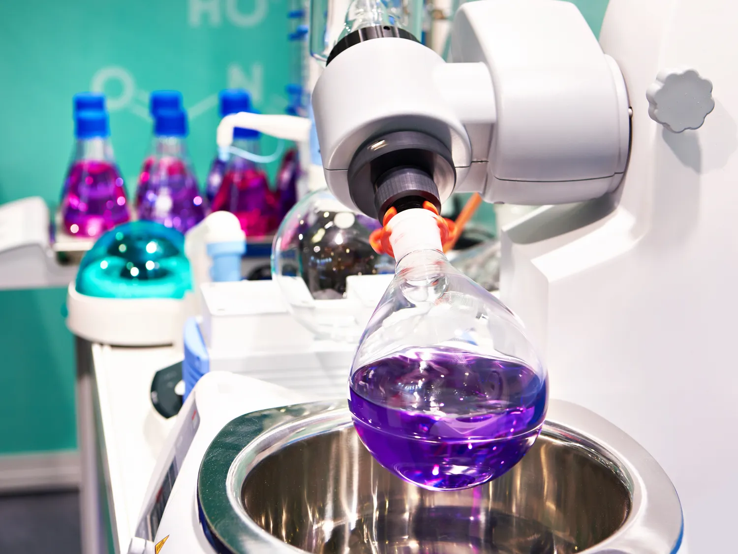 Co to jest przemysł zaawansowanych technologii?